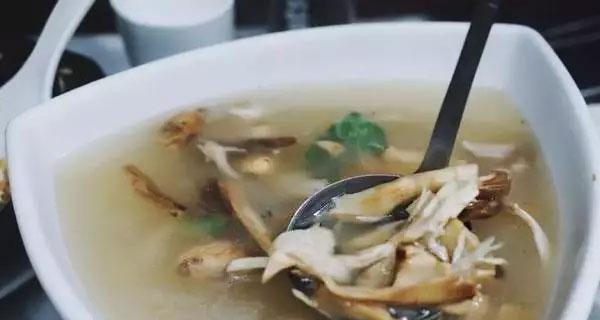 鸡枞的生吃价值（鸡枞的健康益处及如何食用）