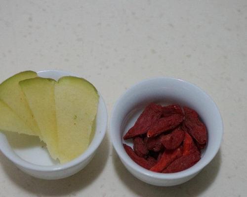 如何正确上盆鸽子蛋（鸽子蛋上盆方法及步骤详解）