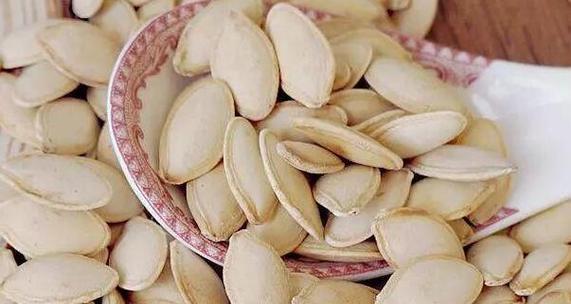 生吃与熟吃（你知道吗？黄芪的生熟食用方式会影响它的药效）
